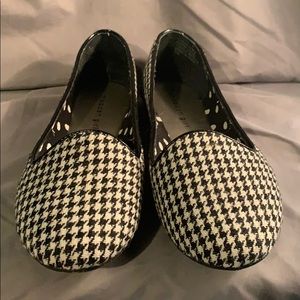 Black and white flats